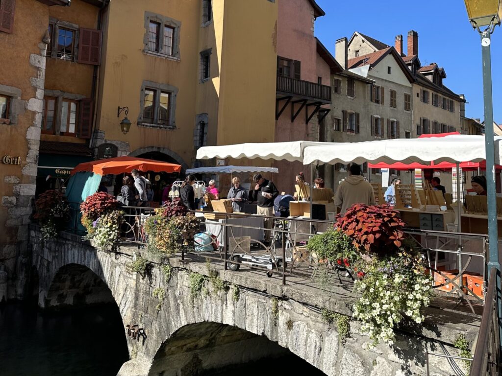 Annecy Travel Guide