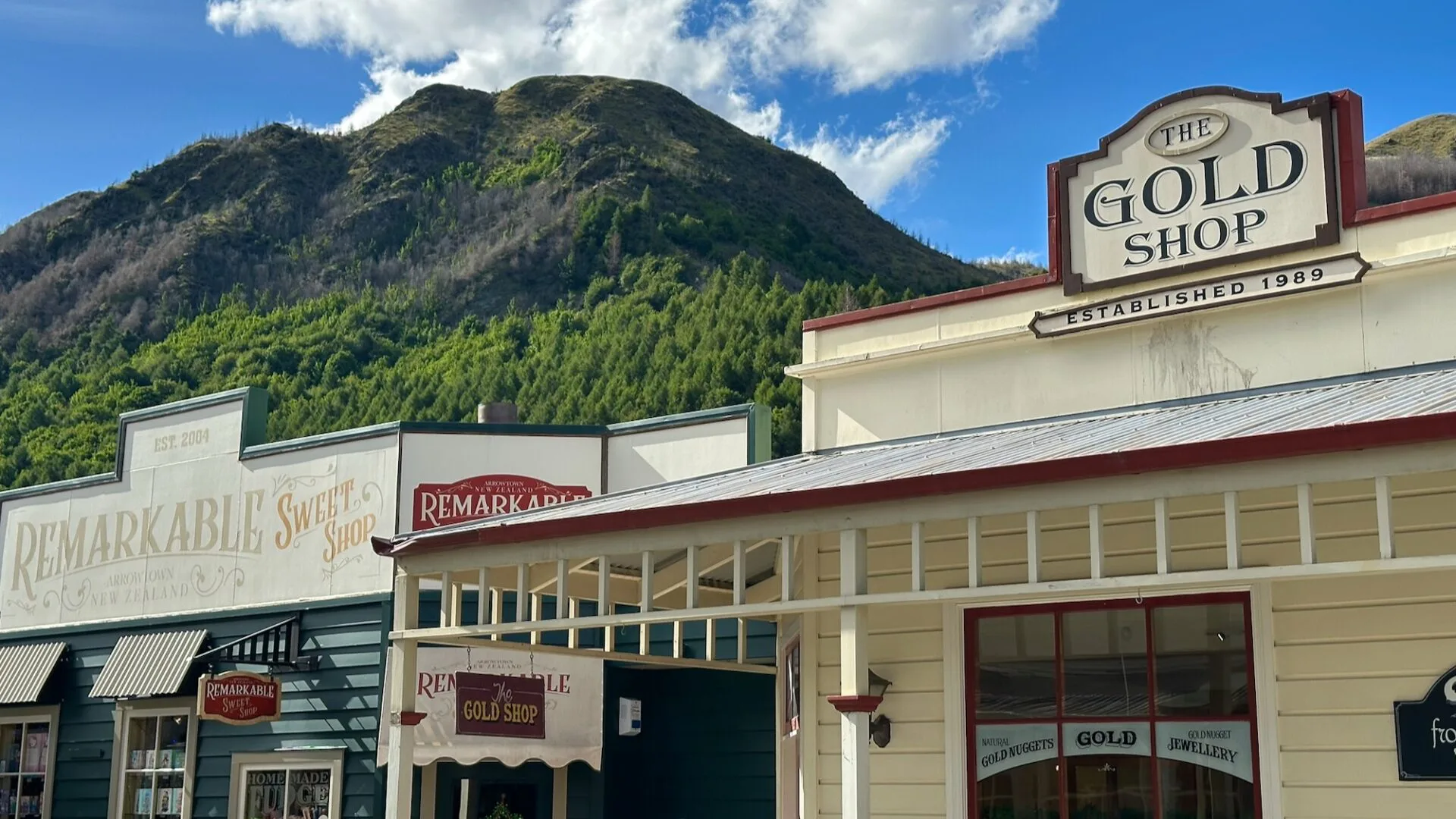 views of downtown Arrowtown near queenstown in New Zealand
