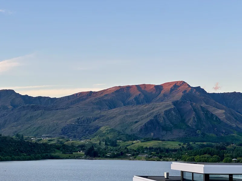 Best Places for Where to Stay in Lake Hayes near Queenstown New Zealand