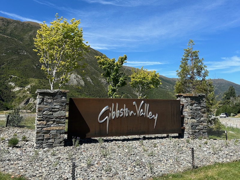 Where to stay for Queenstown Wineries 