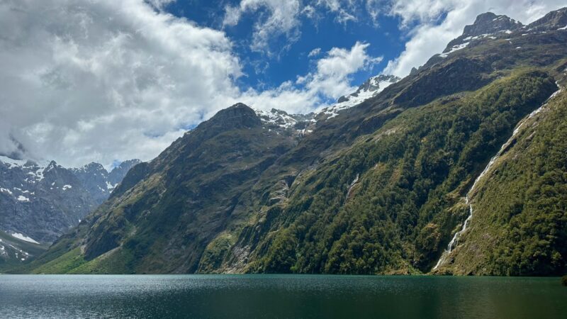 Lake Marian track New Zealand