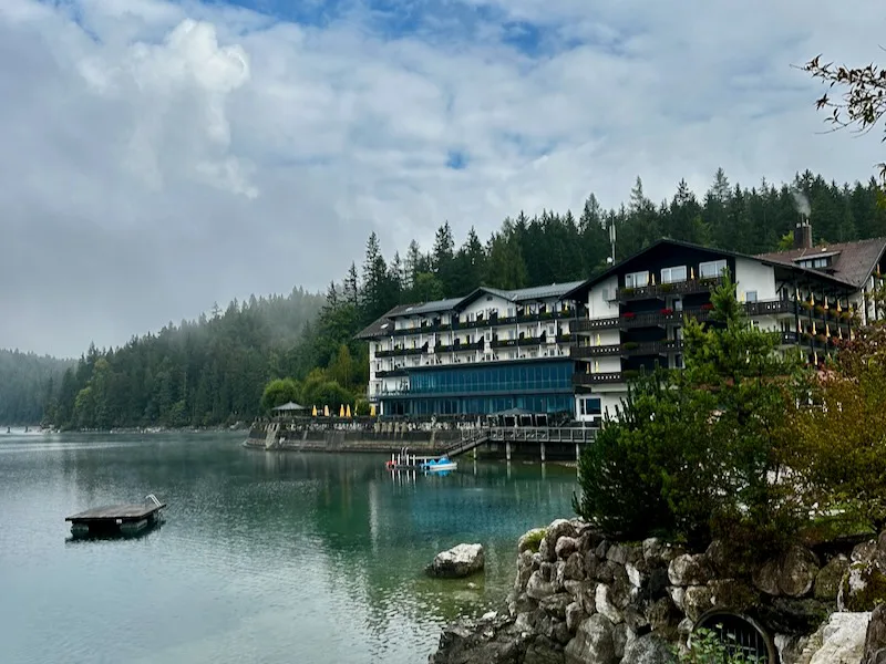 Lake Eibsee hotel