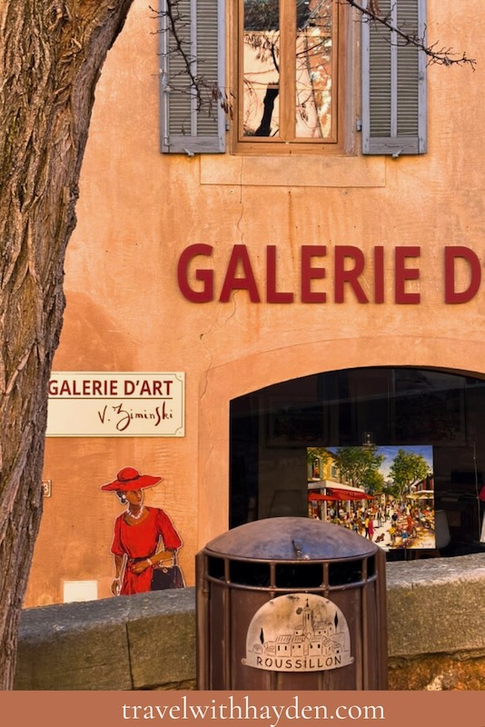 galleries of Roussillon provence