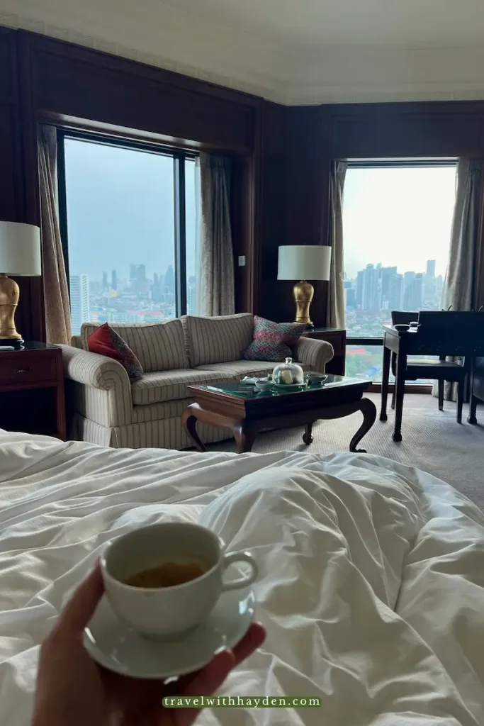 the Peninsula Bangkok deluxe king room